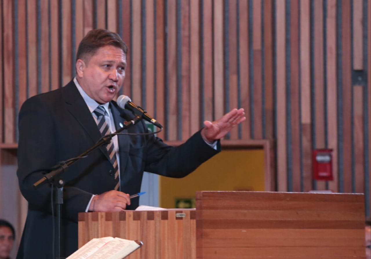 Católico, deputado João Cardoso celebra canonização de Irmã Dulce no plenário da CLDF