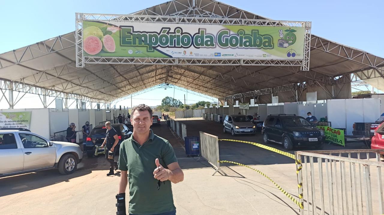 Deputado Iolando colocou em pauta nesta terça-feira (18), PL que inclui no Calendário Oficial do DF, a Festa da Goiaba