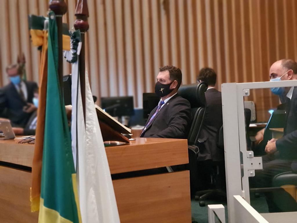 Projeto de Lei do deputado Iolando prevê proibição de cobrança pelos serviços de religação de água e luz