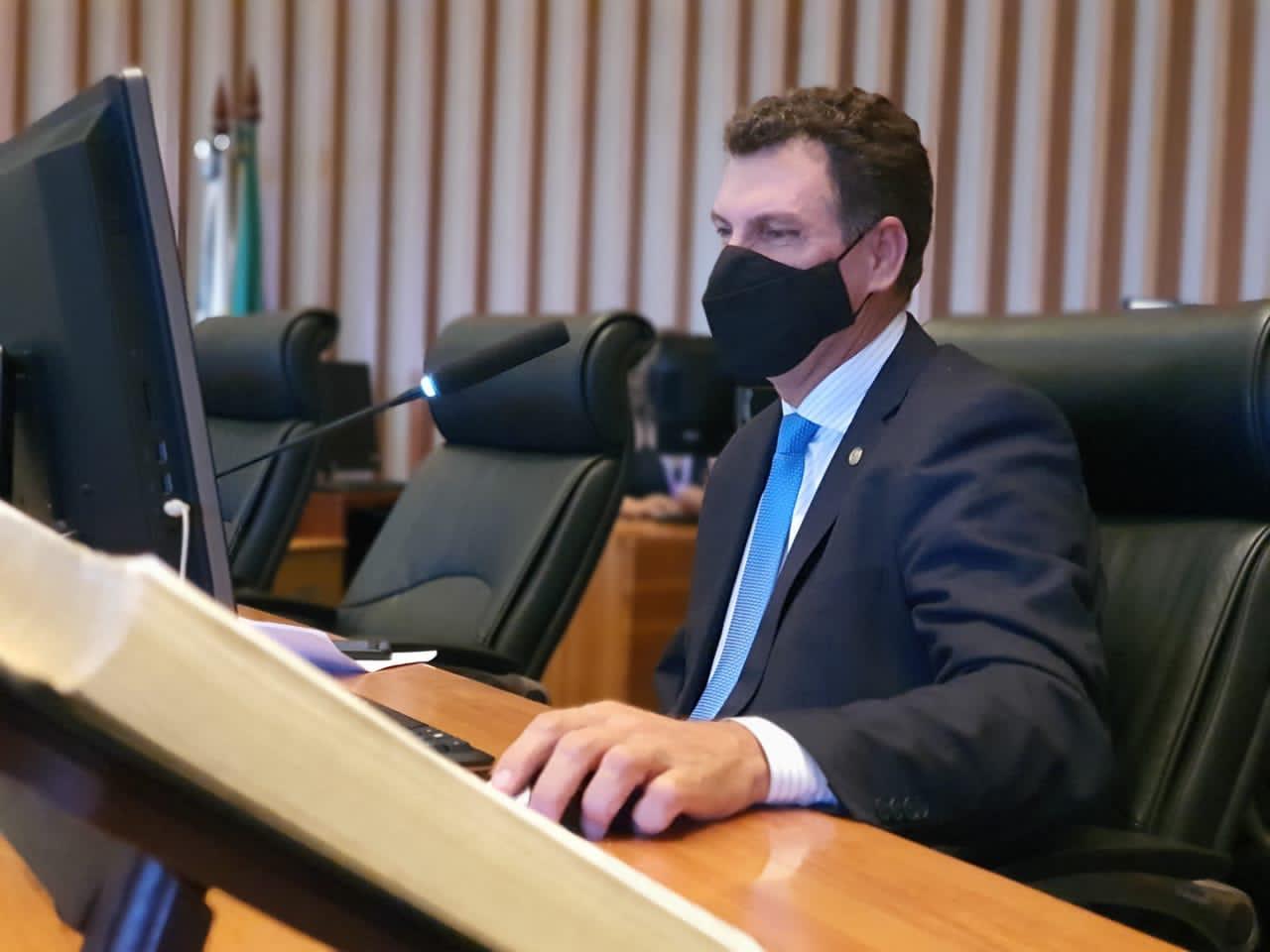 Deputado Iolando ofertou mais seis televisores para o CILB de Brazlândia com recurso de suas emendas parlamentares