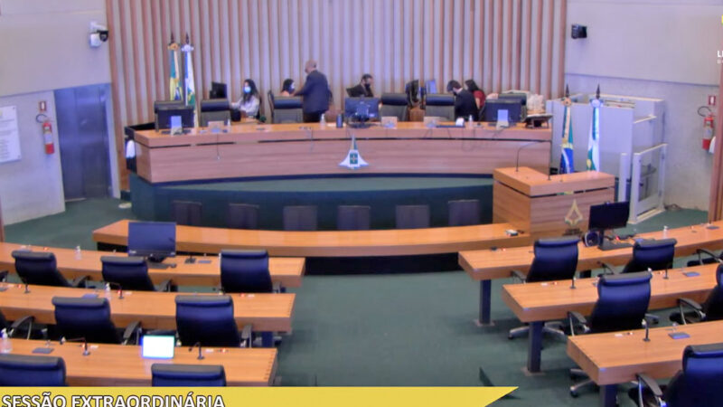 Plenário proíbe realização de tatuagens e piercings em animais