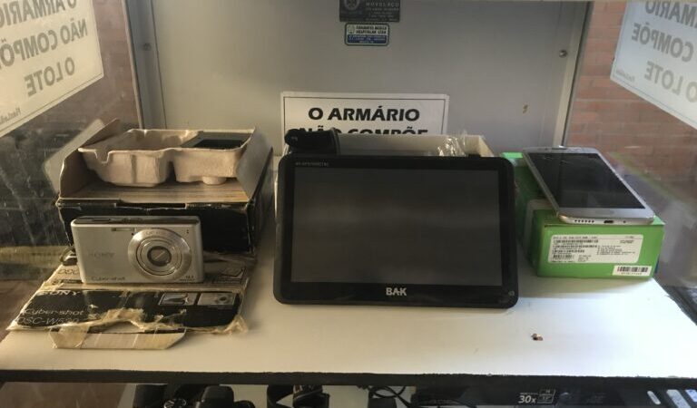 Leilão de bens móveis, materiais e equipamentos