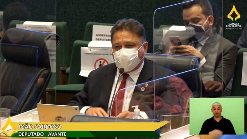 João Cardoso cobra cumprimento da lei que regulariza terrenos ocupados por templos