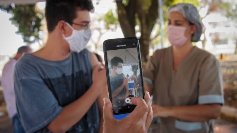 DF está em 4º lugar na vacinação de primeira dose