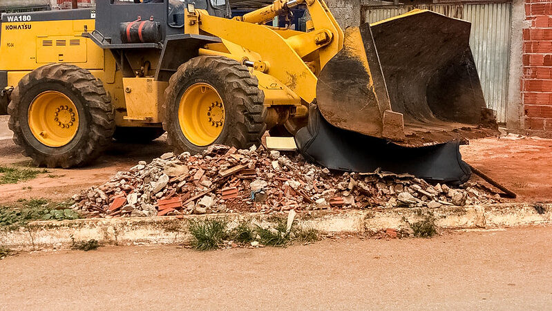 Limpeza geral na área da nova UBS de Sobradinho II