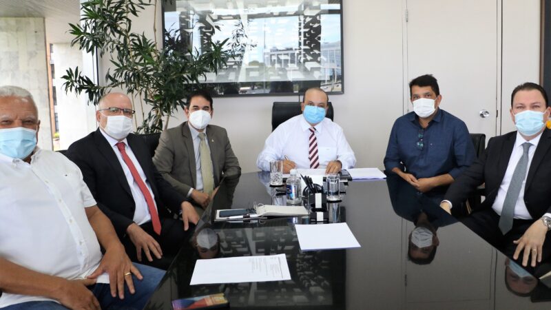 Governo reajusta alimentação e dá auxílio inédito à Polícia Civil