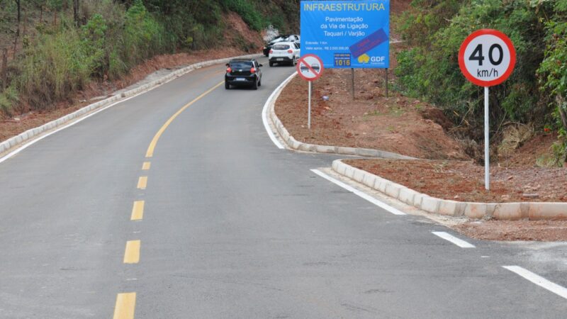 Fim da poeira: via que liga Taquari e Varjão ganha asfalto novinho