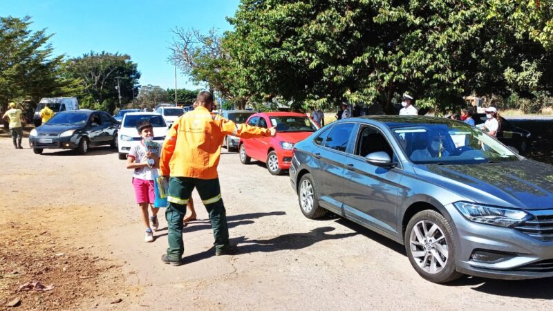 Estudantes fazem blitz educativa contra incêndios na Floresta Nacional