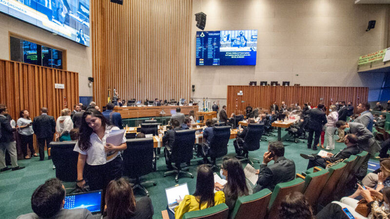 Aprovadas alterações na Previdência do serviço público do DF