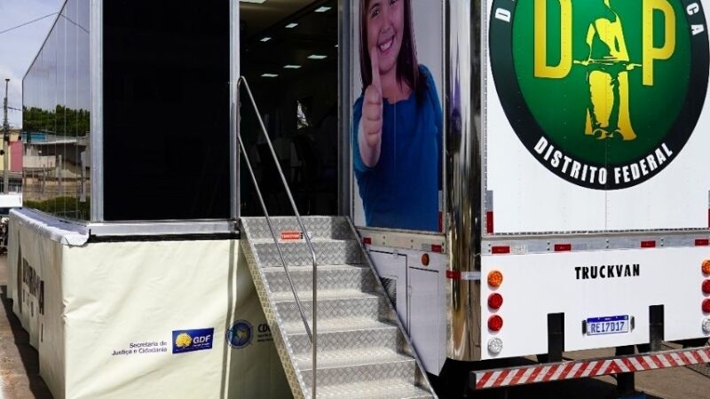 Carreta da Defensoria realizou atendimentos jurídicos em Taguatinga