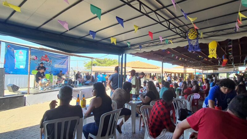 Projeto Música nas Feiras anima finais de semana com shows de artistas locais