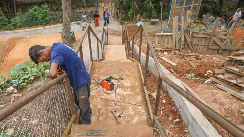 Comunidade da Fercal II ganha mais conforto e segurança com nova escadaria