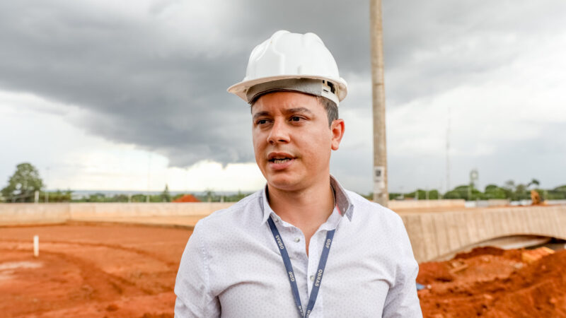 Pistas são asfaltadas para liberar trânsito sobre viaduto do Sudoeste