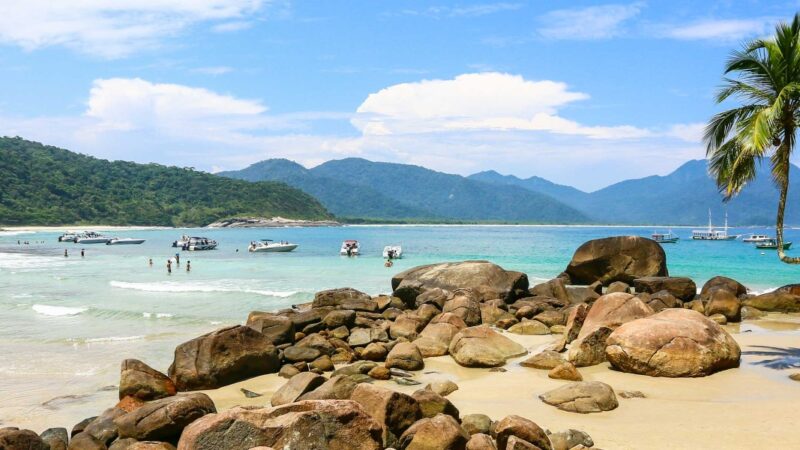 Setor de turismo já registra cancelamentos após anúncio do “pedágio” na Ilha Grande
